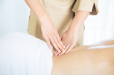 老中医教你一招治疗腰疼 三种方法改善腰疼